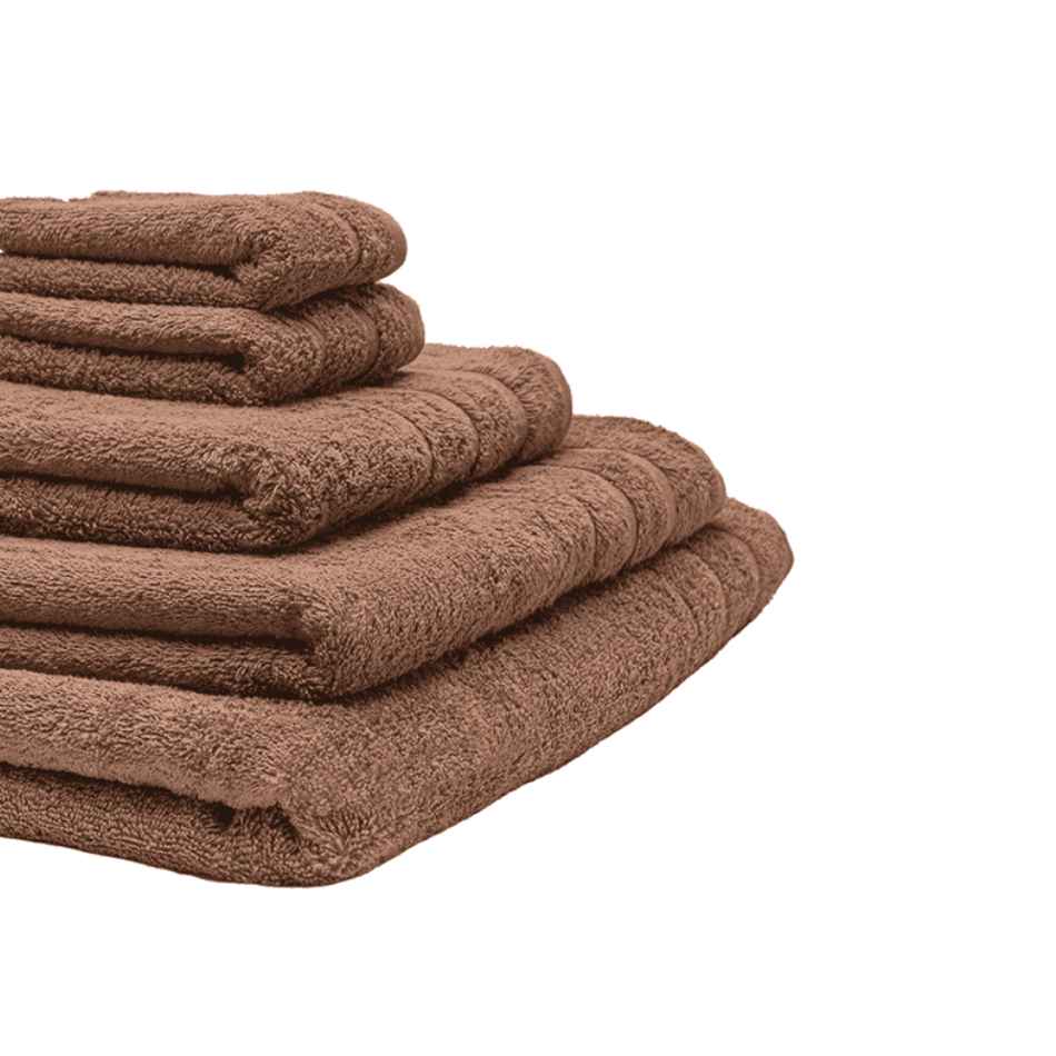 5 økologiske håndklæder er stablet oven på hinanden, og så er der zoomet ind, så man kan se dem tydligere. Farven er brun.