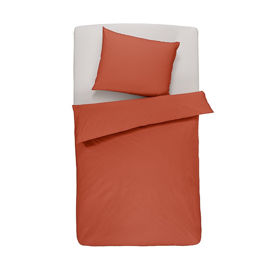 Økologisk sengetøj i farven Ginger. Fås i tre forskellige størrelser.