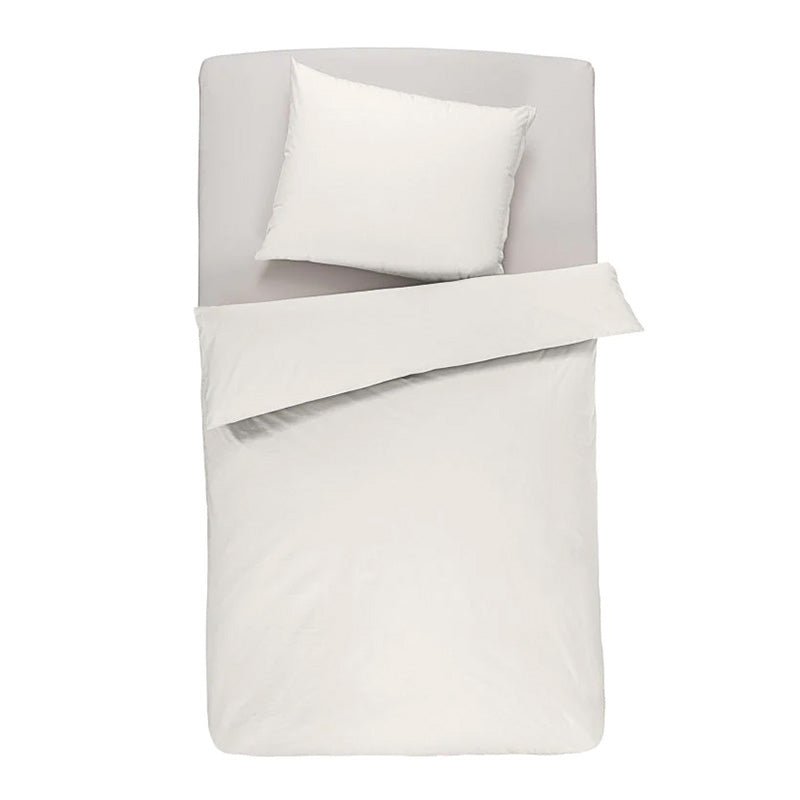 Økologisk percale sengetøj i hvid 140x200. Sengetøjet er crispy.